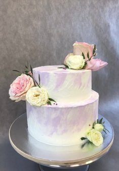 «Торт свадебный с цветочным оформлен»