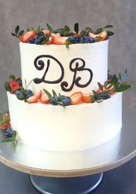  «Торт свадебный с ягодным оформлени» (к128862)