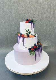  «Торт свадебный с ягодным оформлени» (к128865)