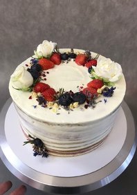  «Торт свадебный с ягодным оформлени» (к128868)