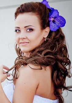 Cвадебная прическа Ю14737 с распущенными волосами