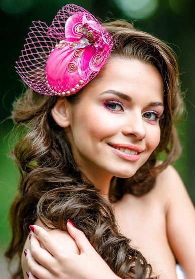 Свадебная прическа А14675 - Стилист-визажист Анжелика Баталова