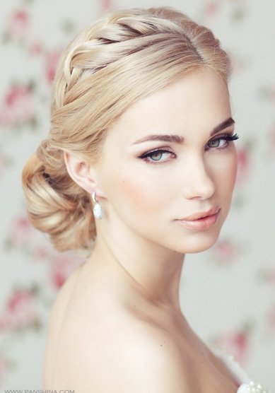 Свадебная прическа А14679 - Стилист-визажист Анжелика Баталова