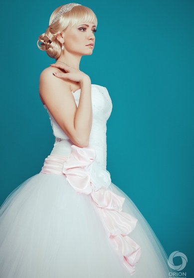 Прическа на свадьбу А15800 - Стилист-визажист Анастасия Барковская