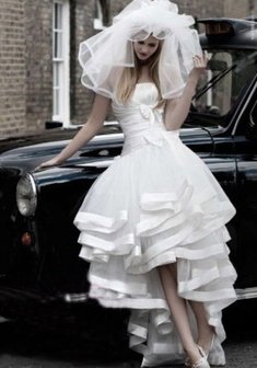 Свадебное платье H29958. С пышной юбкой, короткое со шлейфом.