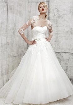 Свадебное платье М30136. С пышной юбкой, длинное со шлейфом.