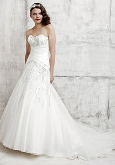 Свадебное платье 2376-М30153. А-силуэт, длинное со шлейфом.