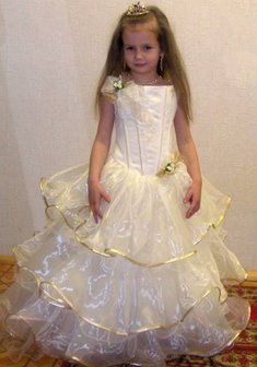 Детское платье К30423. С пышной юбкой, длинное без шлейфа.