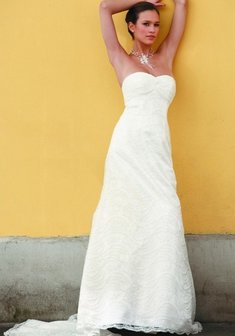 Свадебное платье Noce-de-Jasmin-L40488. С прямой юбкой, длинное со шлейфом.