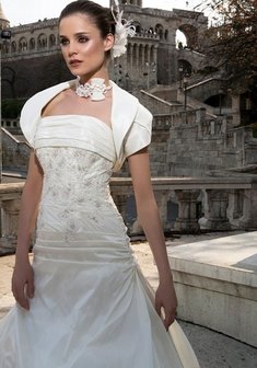 Свадебное платье Hydor-L40493. А-силуэт, длинное со шлейфом.