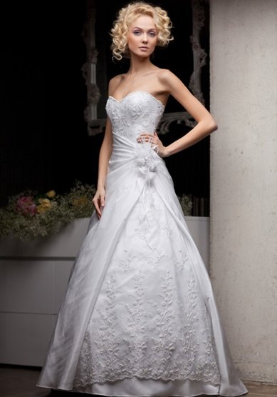Свадебное платье Veronika-V30013 - Свадебный салон Viзаvi